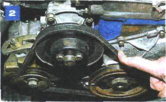 Регулировка натяжения и замена ремня привода насоса охлаждающей жидкости на автомобиле с двигателем ВАЗ-2106