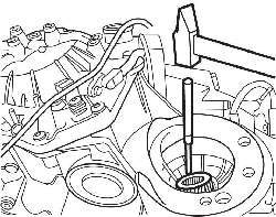 Снятие уплотнительного кольца левого приводного вала