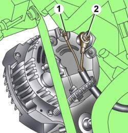Расположение клемм «30/ B +» (2) и «D +» (1) генератора на четырехцилиндровых двигателях без турбонаддува