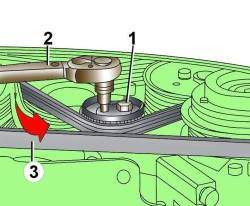 Регулировка натяжения поликлинового ремня компрессора кондиционера