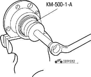 Использование приспособлений КМ-500-1-А для снятия внутреннего кольца подшипника
