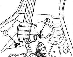 Крепление натяжителя ремня безопасности заднего сиденья