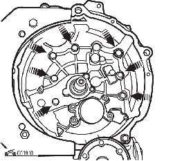 Расположение болтов крепления картера сцепления к картеру коробки передач