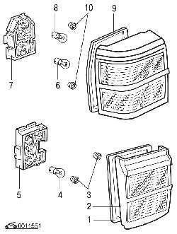 Детали задних фонарей автомобилей с кузовом универсал