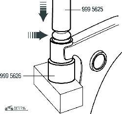 Запрессовка передней резиновой опоры в рычаг подвески